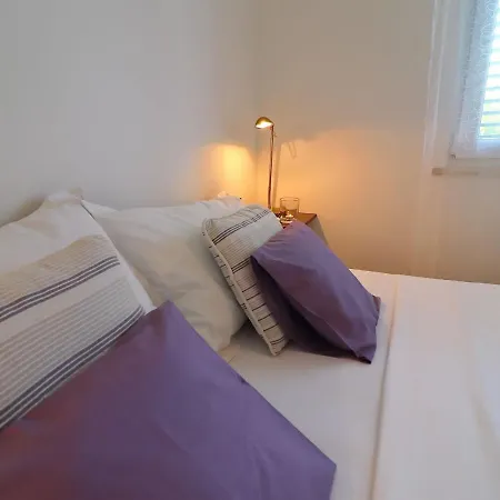 Charming In Cara With Swimming Pool Holiday home Zavalatica