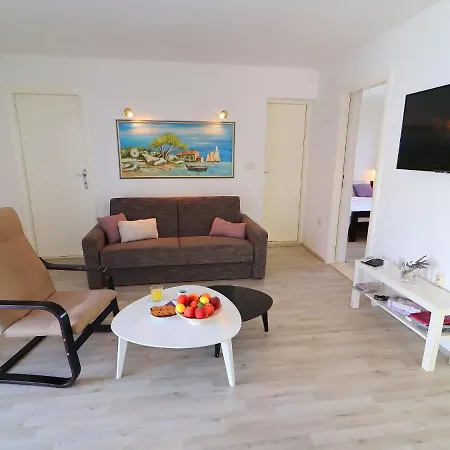 Holiday home Charming In Cara With Swimming Pool *