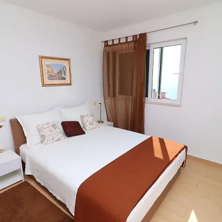 Holiday home Charming In Cara With Swimming Pool