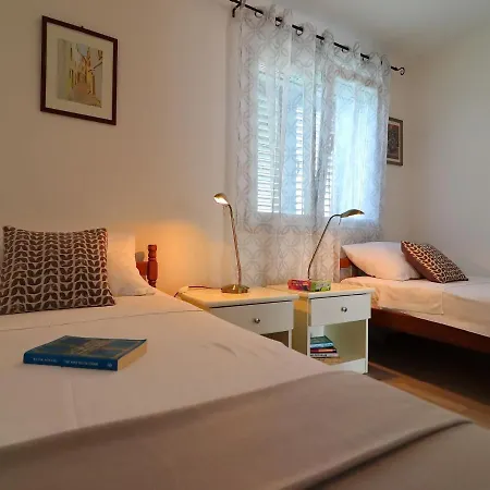 Charming In Cara With Swimming Pool Hébergement de vacances
